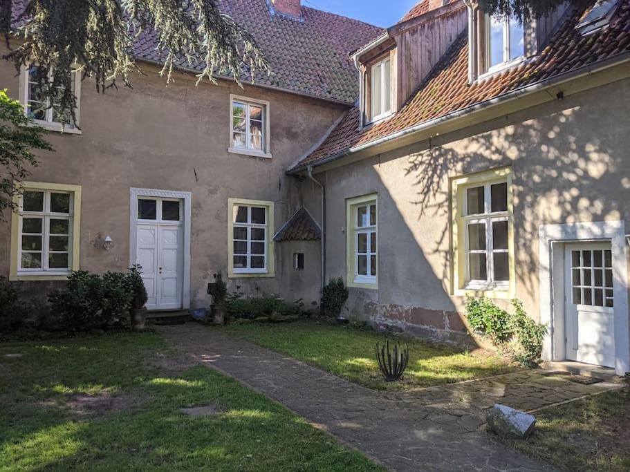 Haus Keppelborg: Zi Antonia Mit Kirchplatzblick Apartment Heek Exterior foto