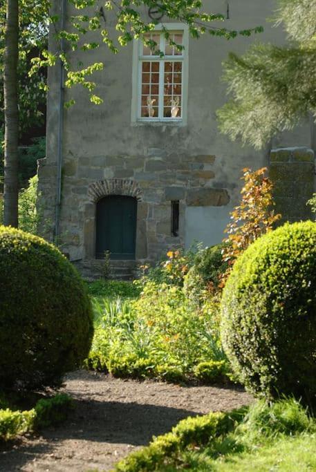 Haus Keppelborg: Zi Antonia Mit Kirchplatzblick Apartment Heek Exterior foto